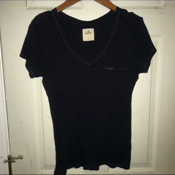 Hollister Tops - Hollister Tshirt